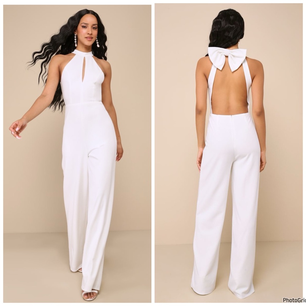 NWOT Lulus Striking Elegance White Halter Jumpsuit‎ $69 Bridal Backless M
